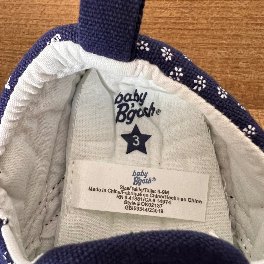 Baby B'gosh Navy Paisley Floral Slip On Crib Shoes Size 3 6-9M OK02137